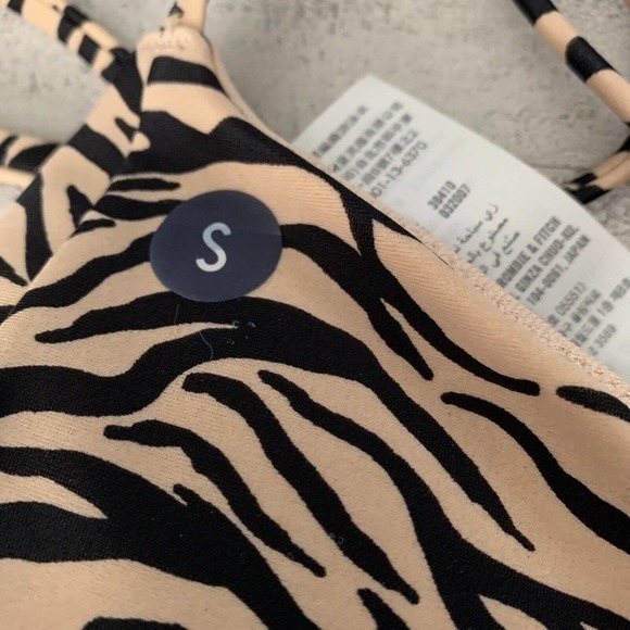Hollister Zebra Bikini Swim Top Small Tan Black Animal Print Bathing Suit New! - Picture 6 of 6